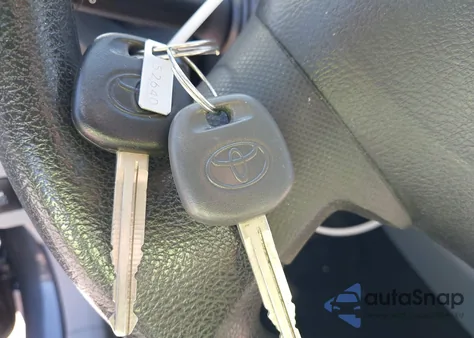 2011 Toyota Corolla из США, поврежденный, VIN 2T1BU4EE5BC664344